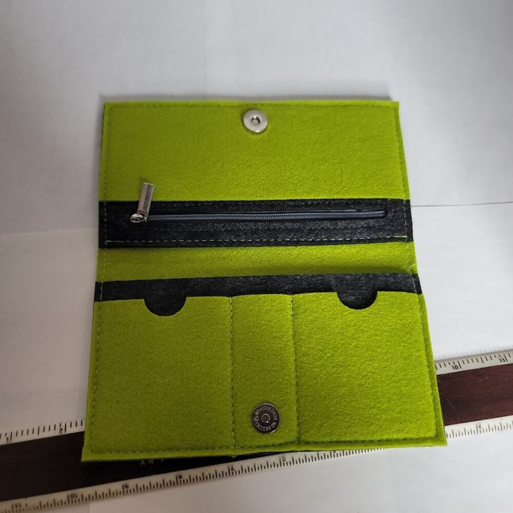 vintage Green Felt Wallet purse credit card holder BiFold Zipper Change Holder